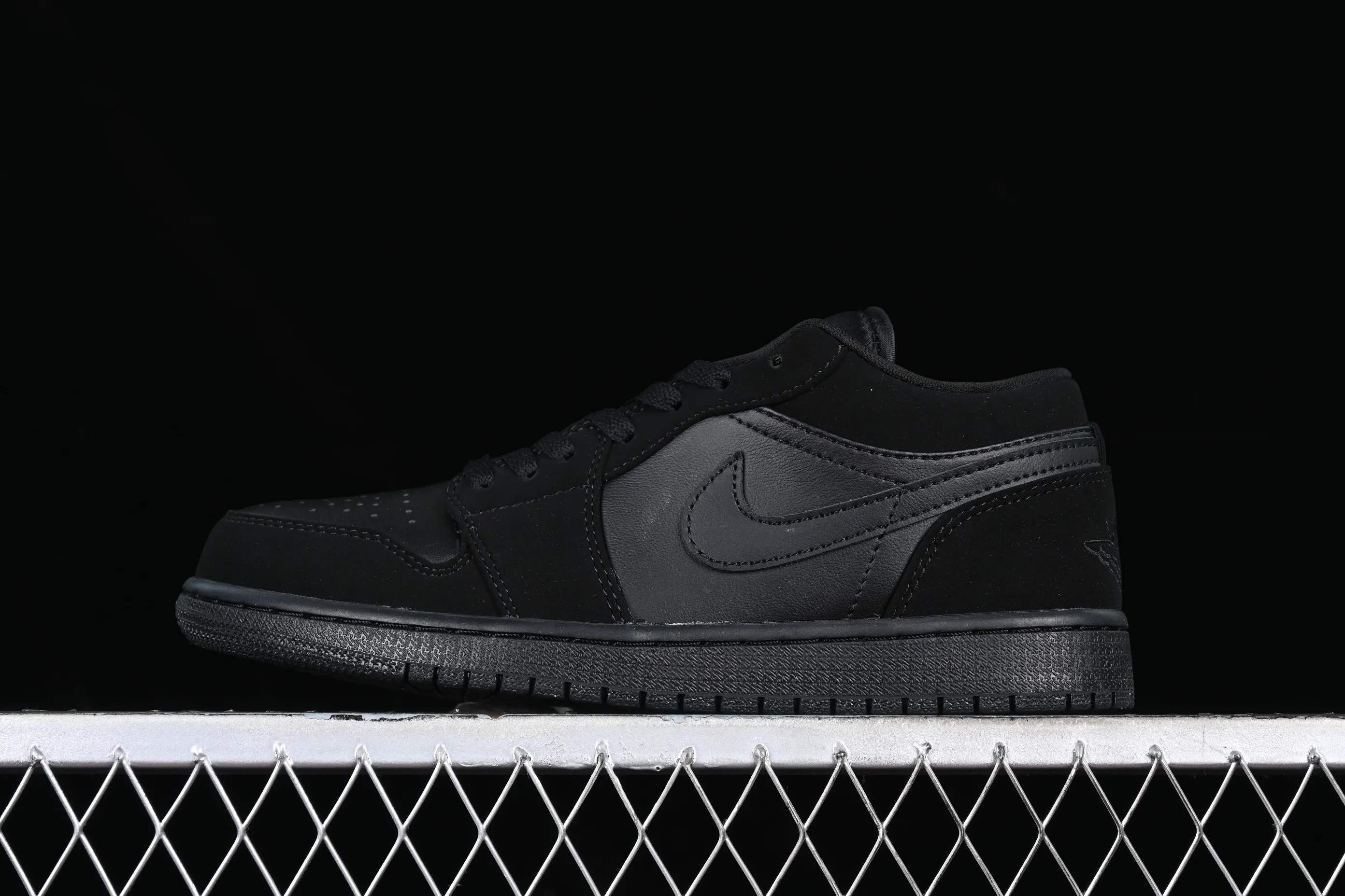All categories Air Jordan Jordan series basketball shoes Air Jordan 1 Low Z version Air Jordan 1 Low OG "All Black" AJ1 Joe 1 all black low-top cultural casual sneakers 553558-025